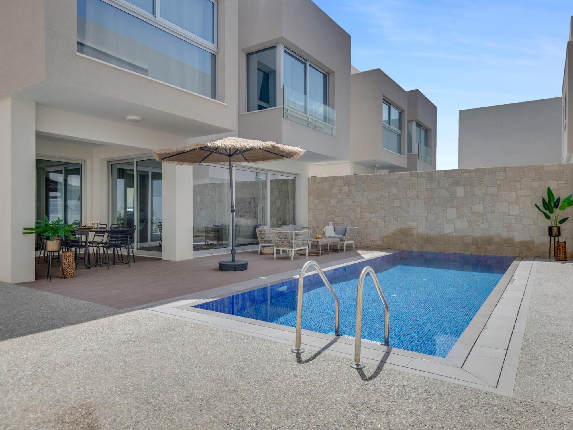 Sanders Mythical Blue Villas Paralimni Exterior photo